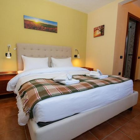 Villa Rina Deluxe And Cottage Порто-Черезио Экстерьер фото