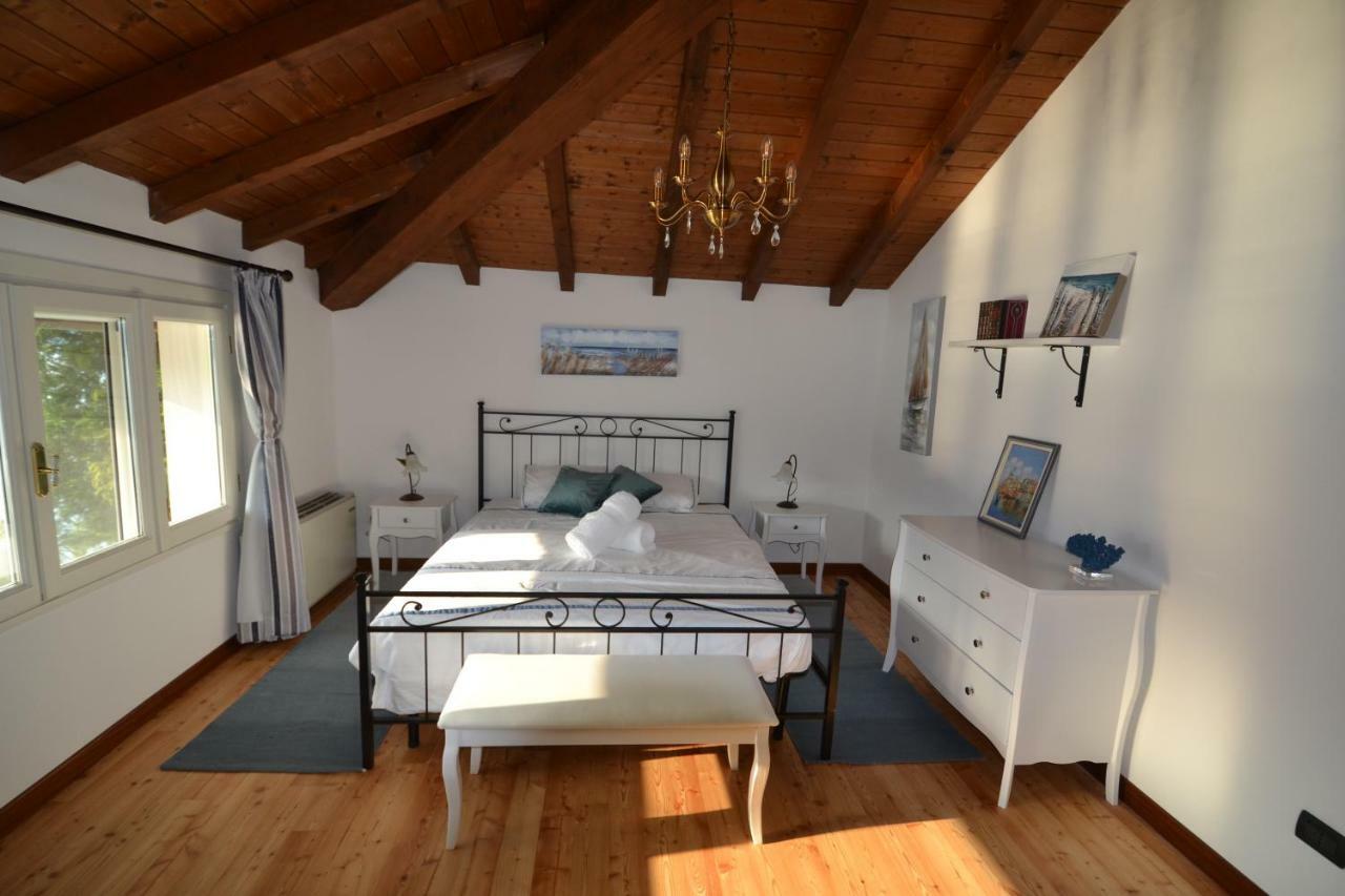Villa Rina Deluxe And Cottage Порто-Черезио Экстерьер фото